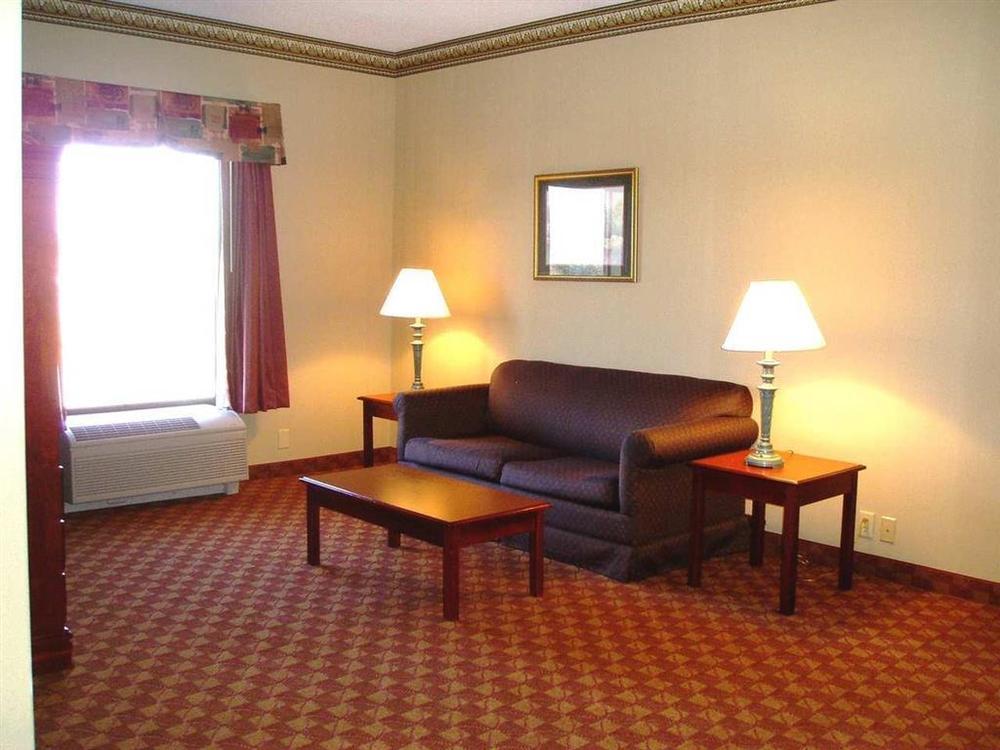Hampton Hotel
